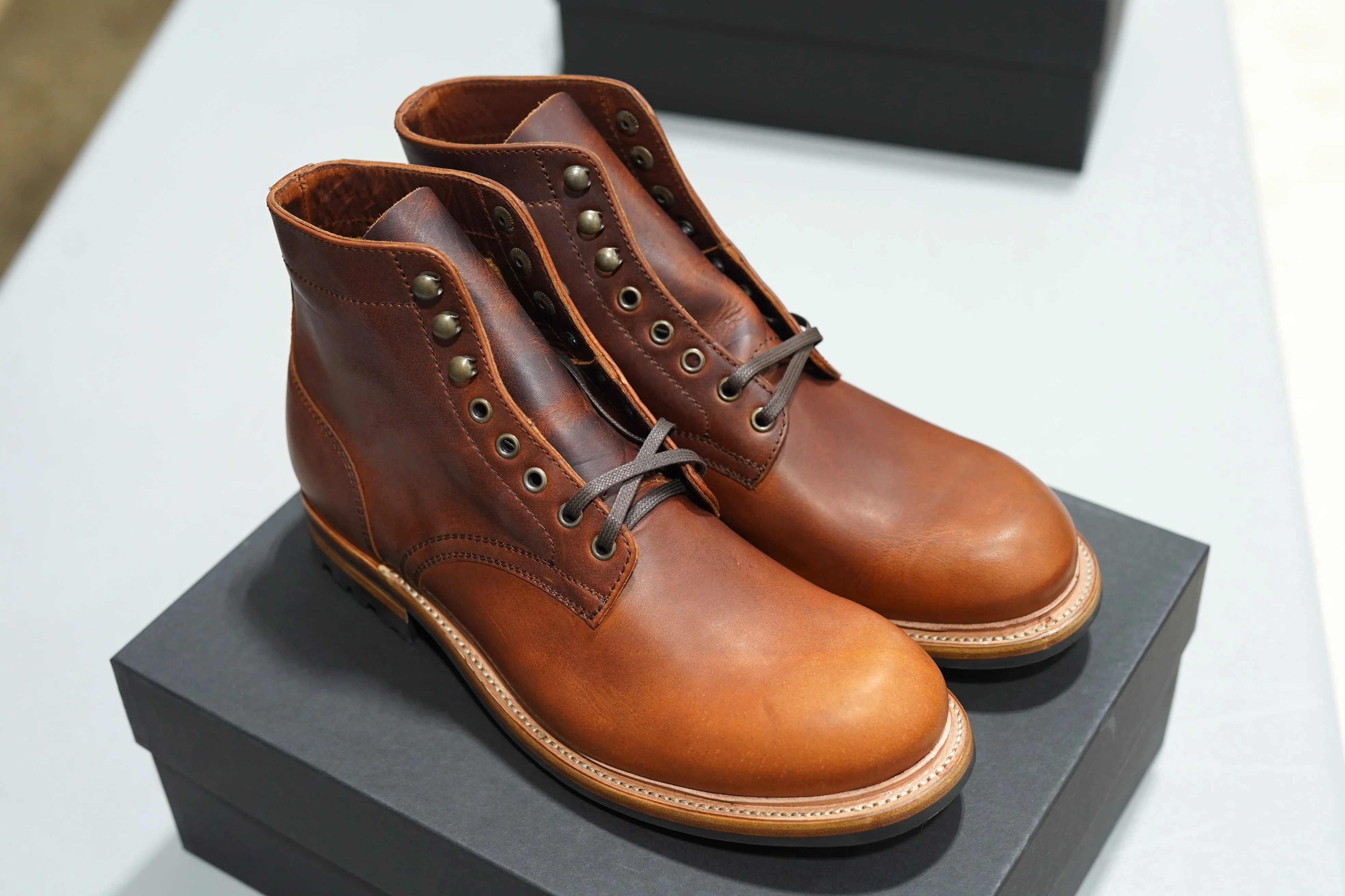 The Allegany - Tumbled Mahogany (645) Factory Seconds - Image 13