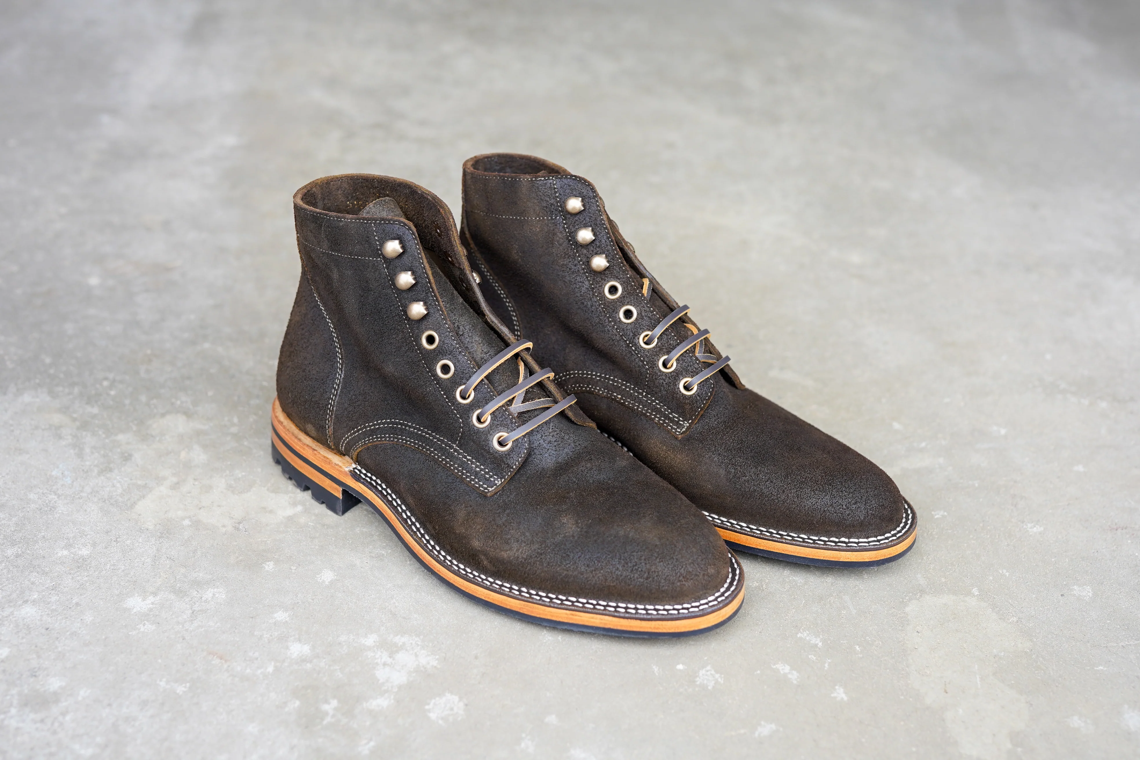 The Allen Stitchdown - Dark Olive Waxed Rough-out (618) - Image 5