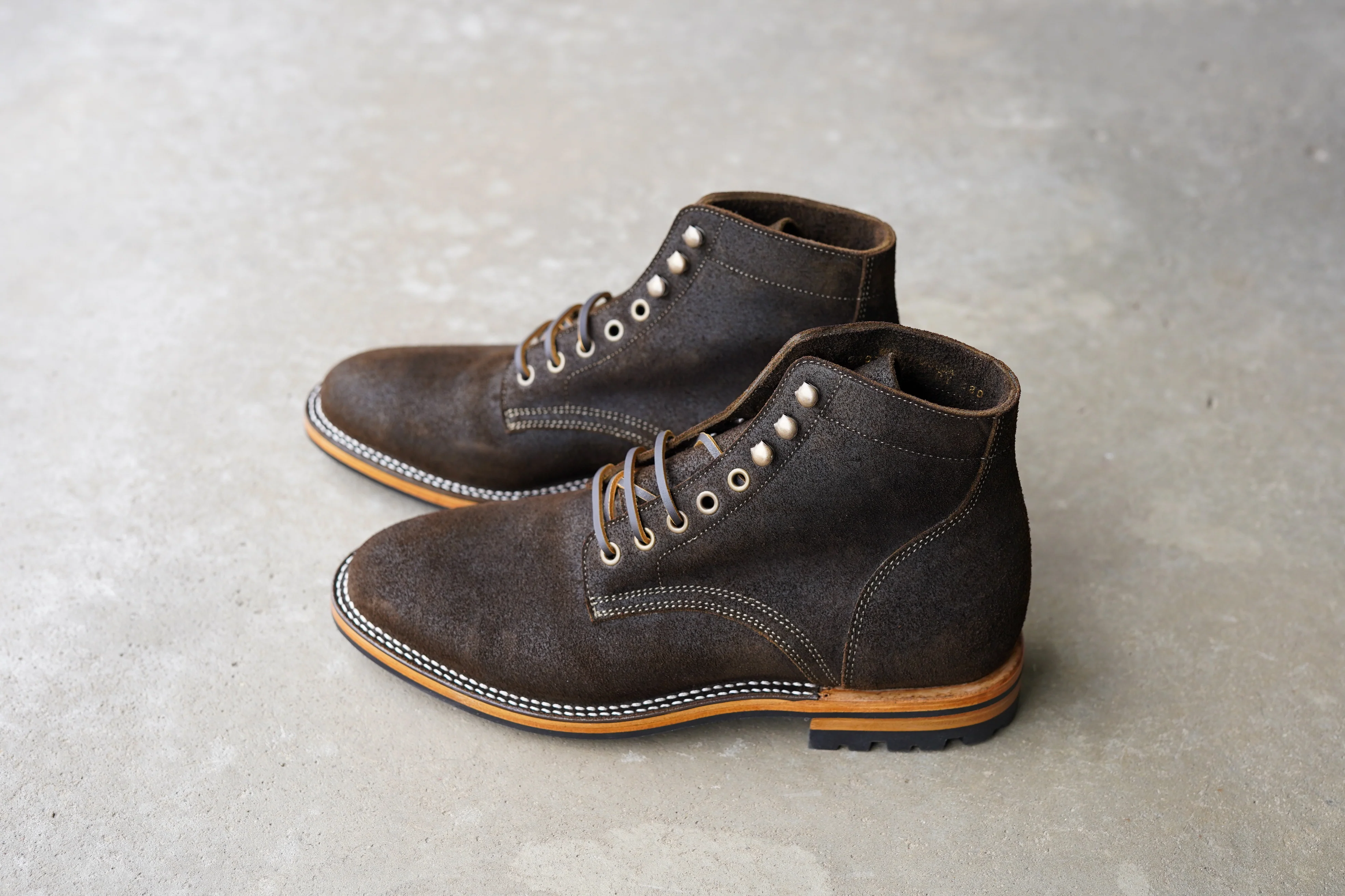 The Allen Stitchdown - Dark Olive Waxed Rough-out (618) - Image 6