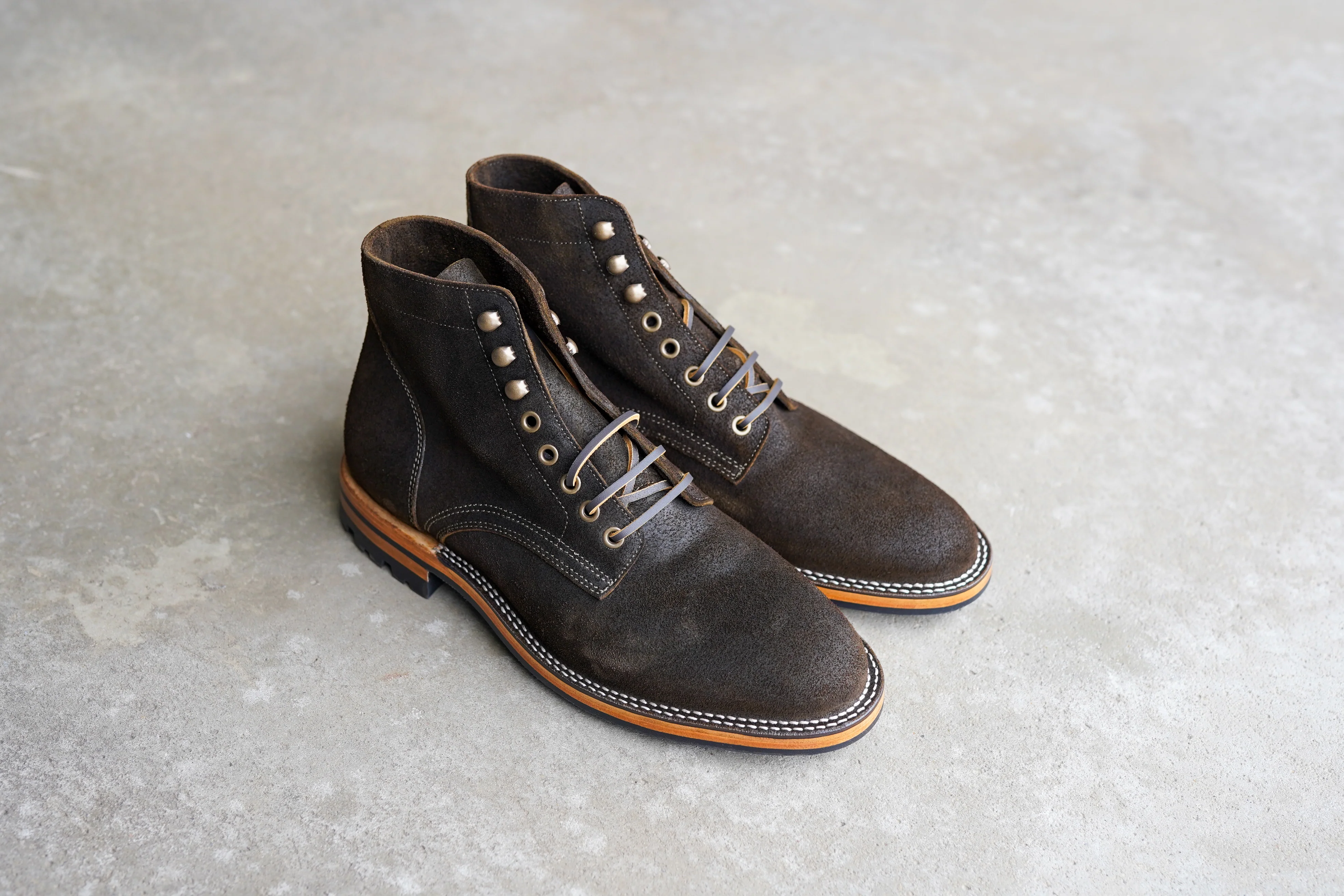 The Allen Stitchdown - Dark Olive Waxed Rough-out (618) - Image 7