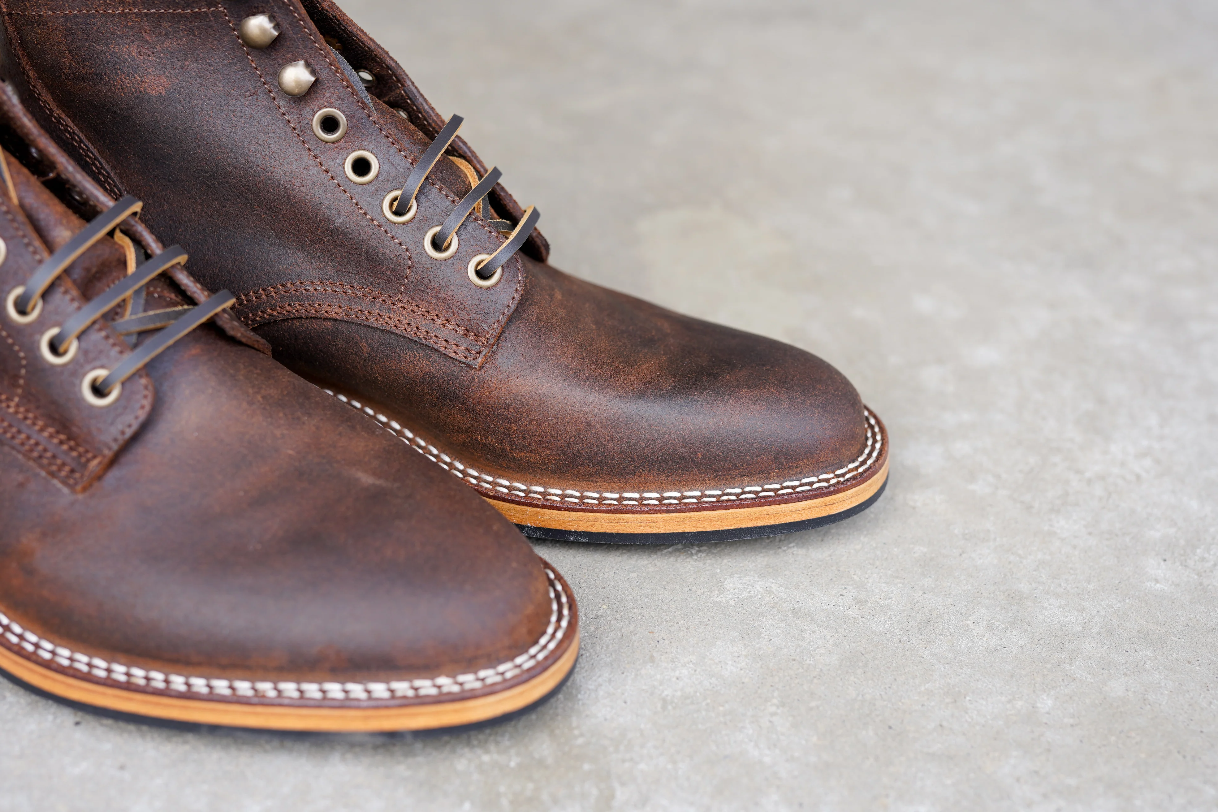 The Allen Stitchdown - Saddle Waxy Commander (618) - Image 5