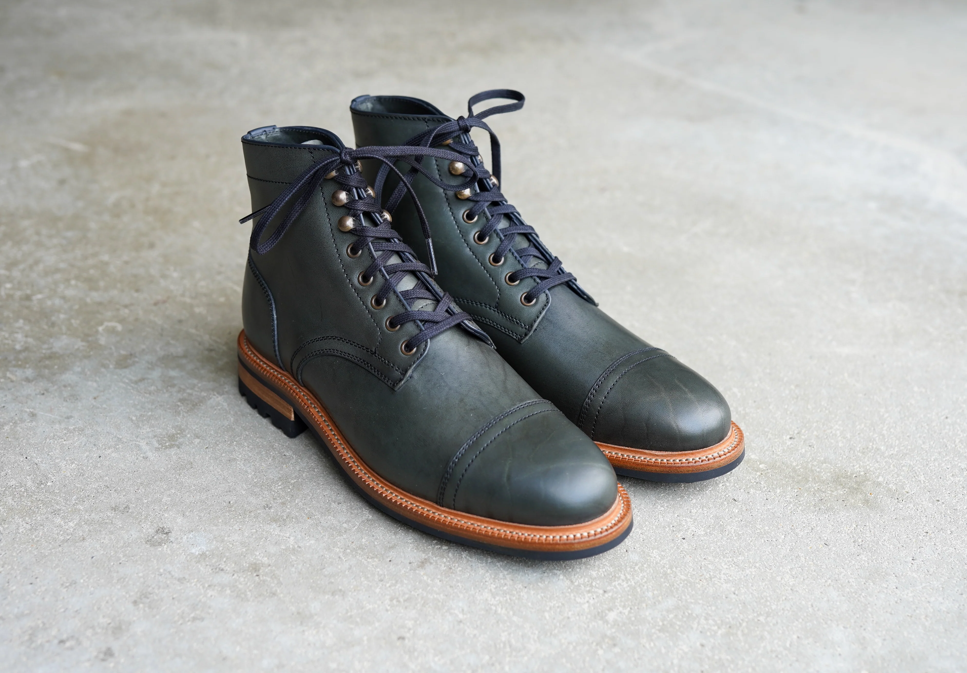 The Richmond - Salvia Vachetta Horsebutt (602M) Factory Samples - Image 3